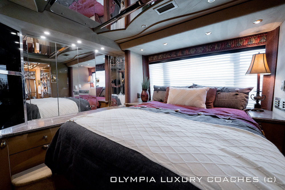 2003 Prevost Country Coach XLII For Sale