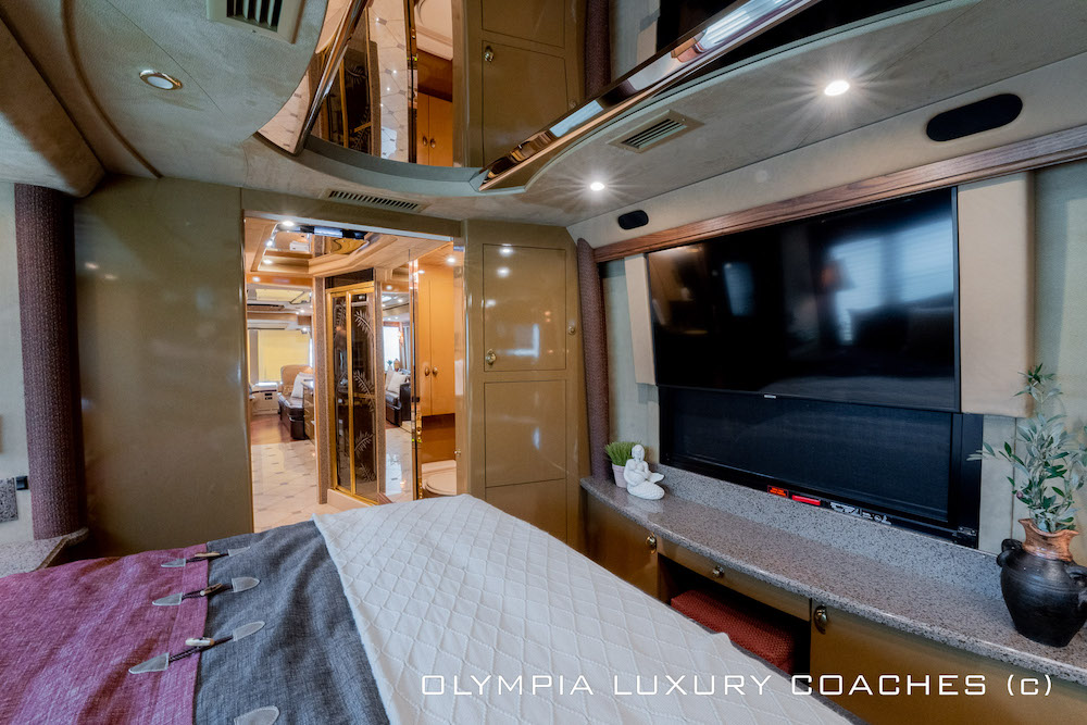 2003 Prevost Country Coach XLII For Sale