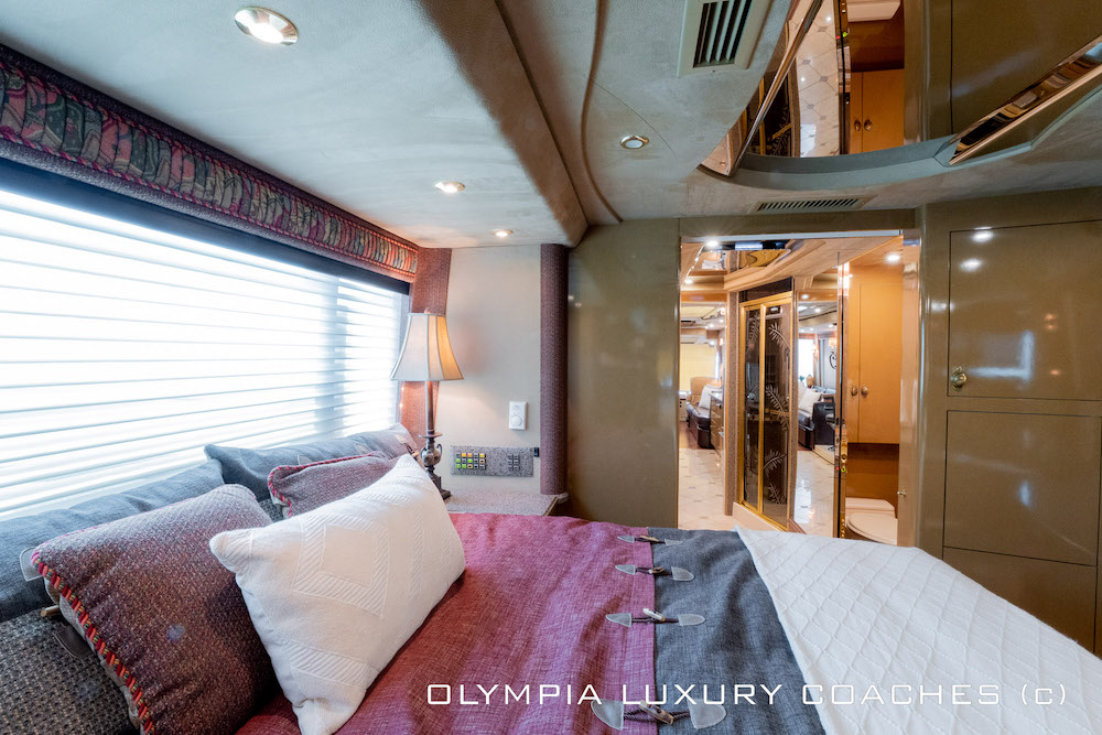 2003 Prevost Country Coach XLII For Sale