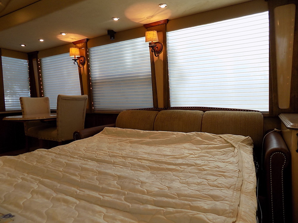 2003 Prevost Country Coach XLII For Sale