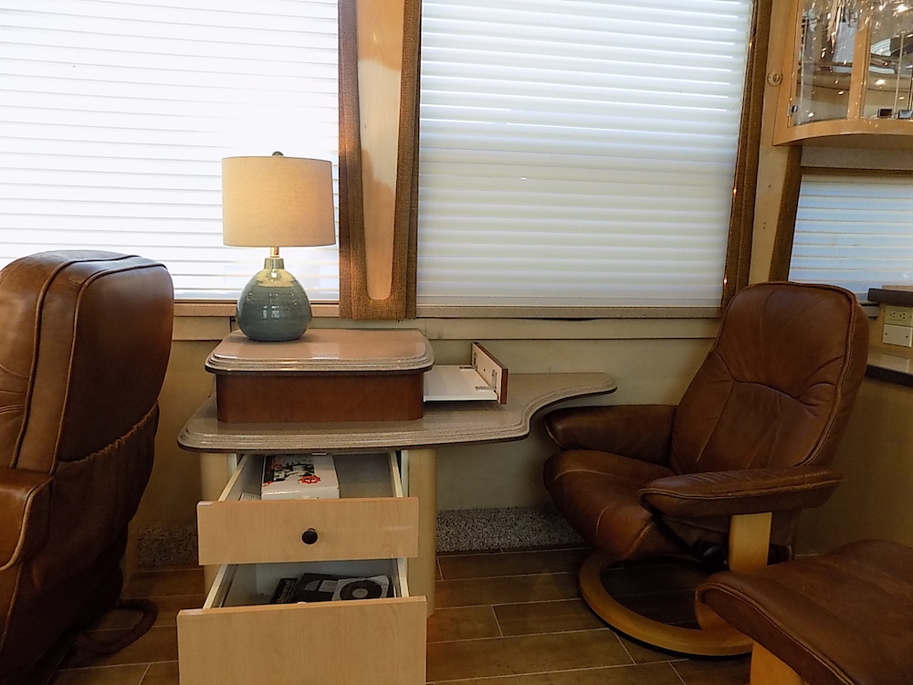 2003 Prevost Country Coach XLII For Sale