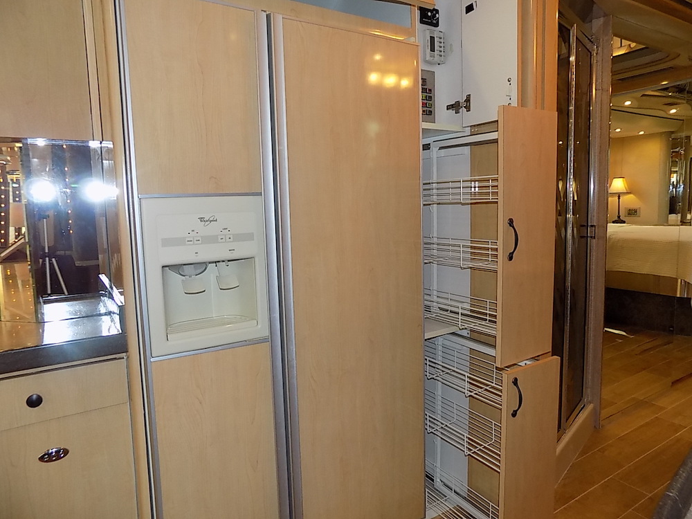 2003 Prevost Country Coach XLII For Sale