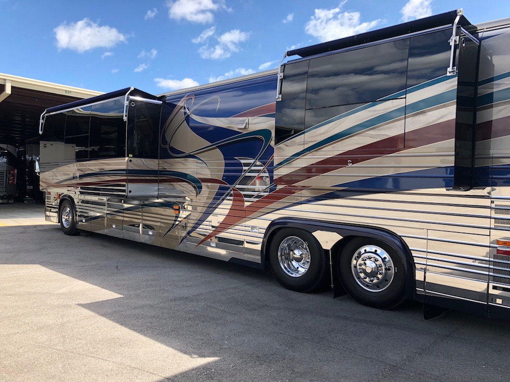 2003 Prevost Country Coach XLII For Sale