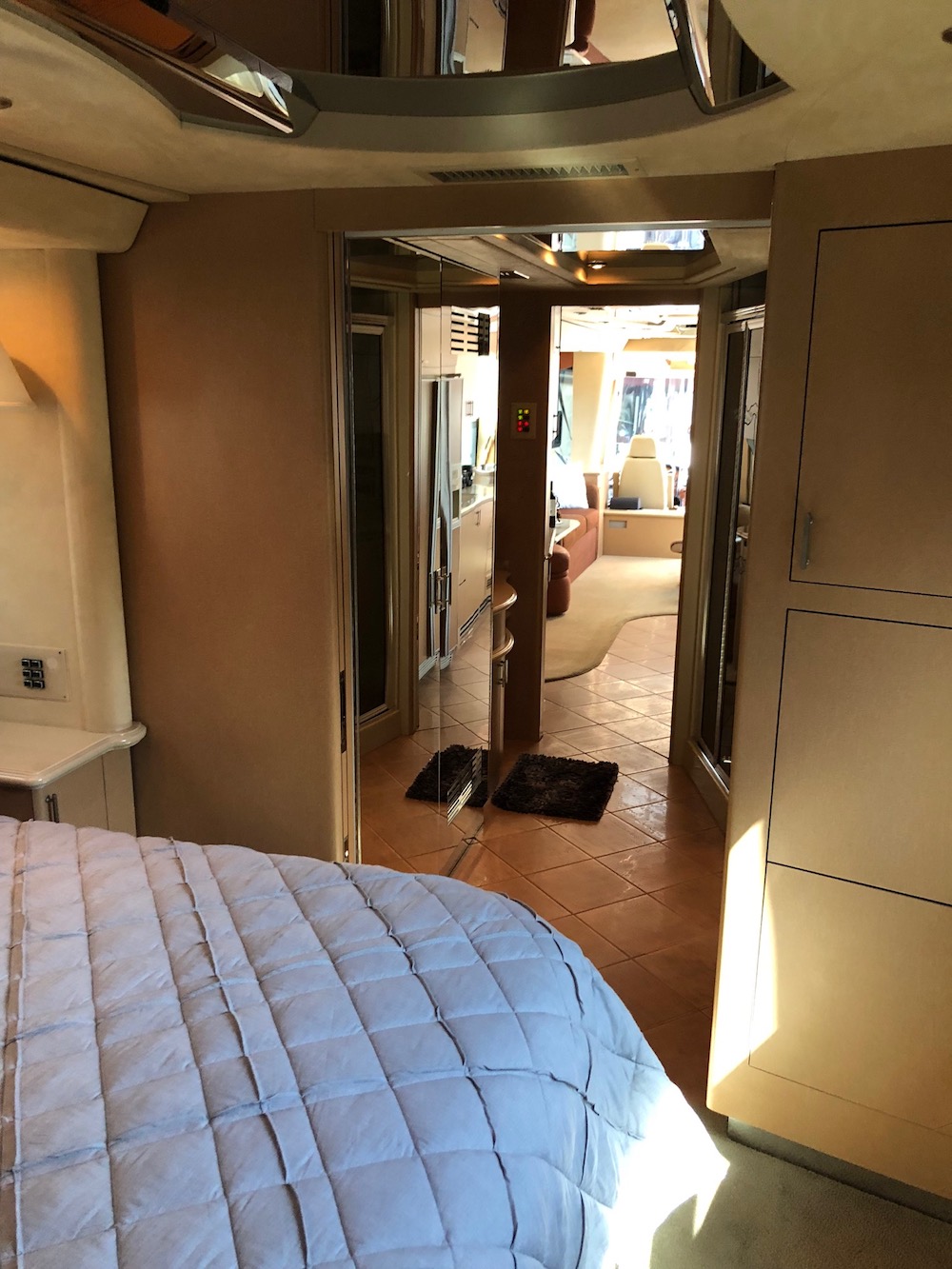 2003 Prevost Country Coach XLII For Sale