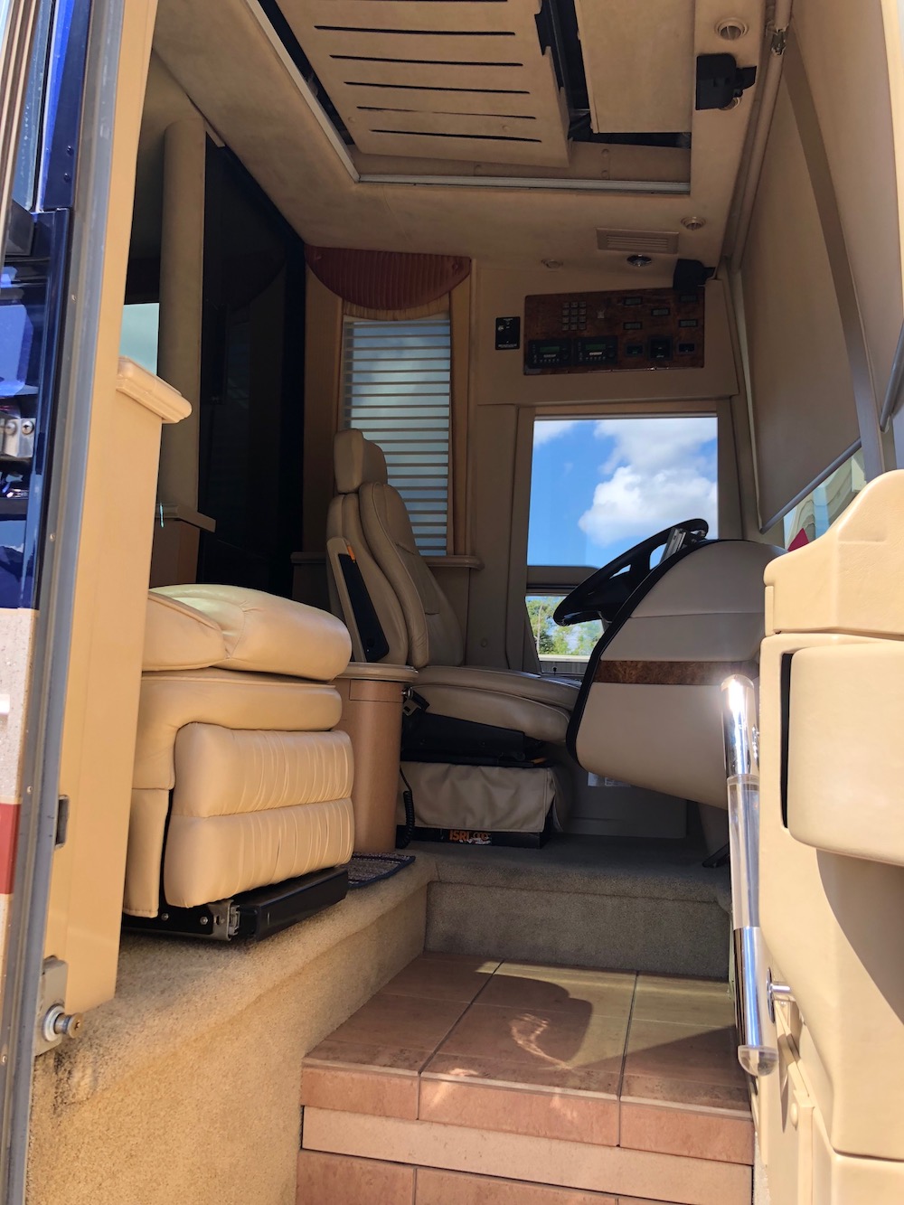 2003 Prevost Country Coach XLII For Sale