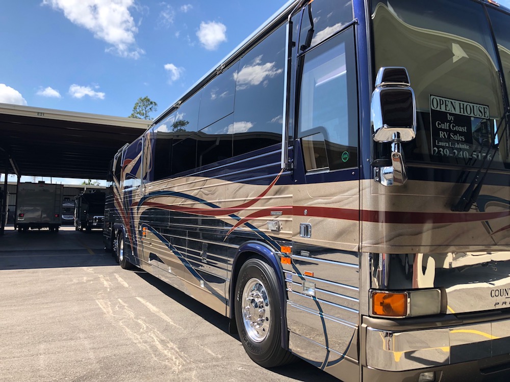 2003 Prevost Country Coach XLII For Sale