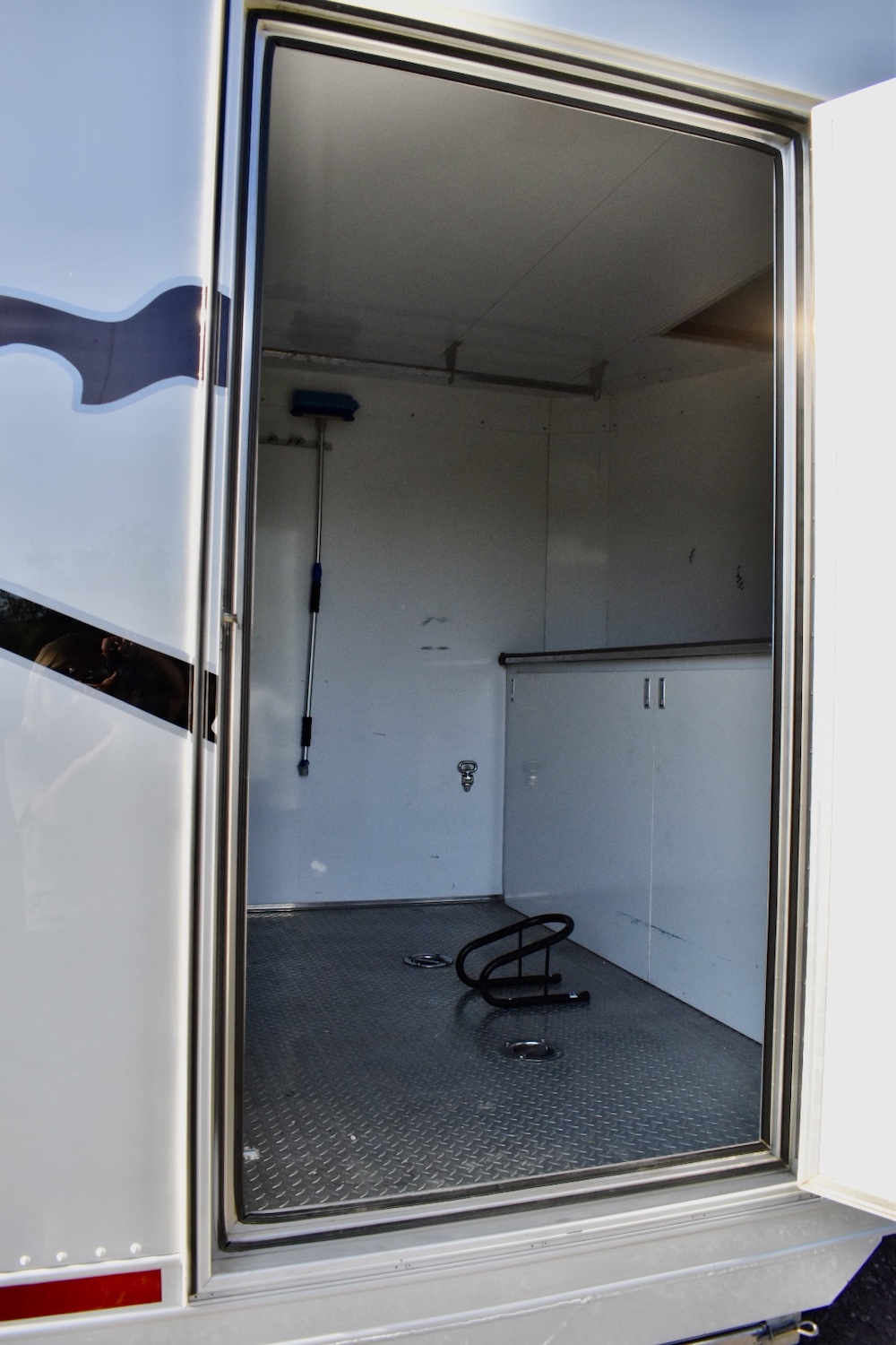 2003 Prevost Featherlite H3-45 For Sale