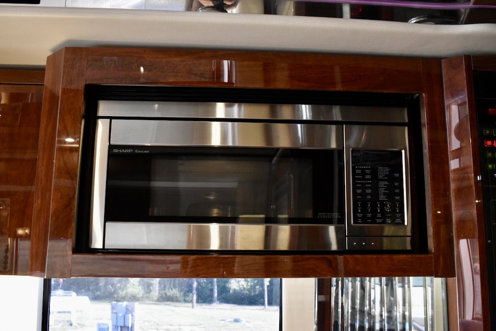 2003 Prevost Featherlite H3-45 For Sale