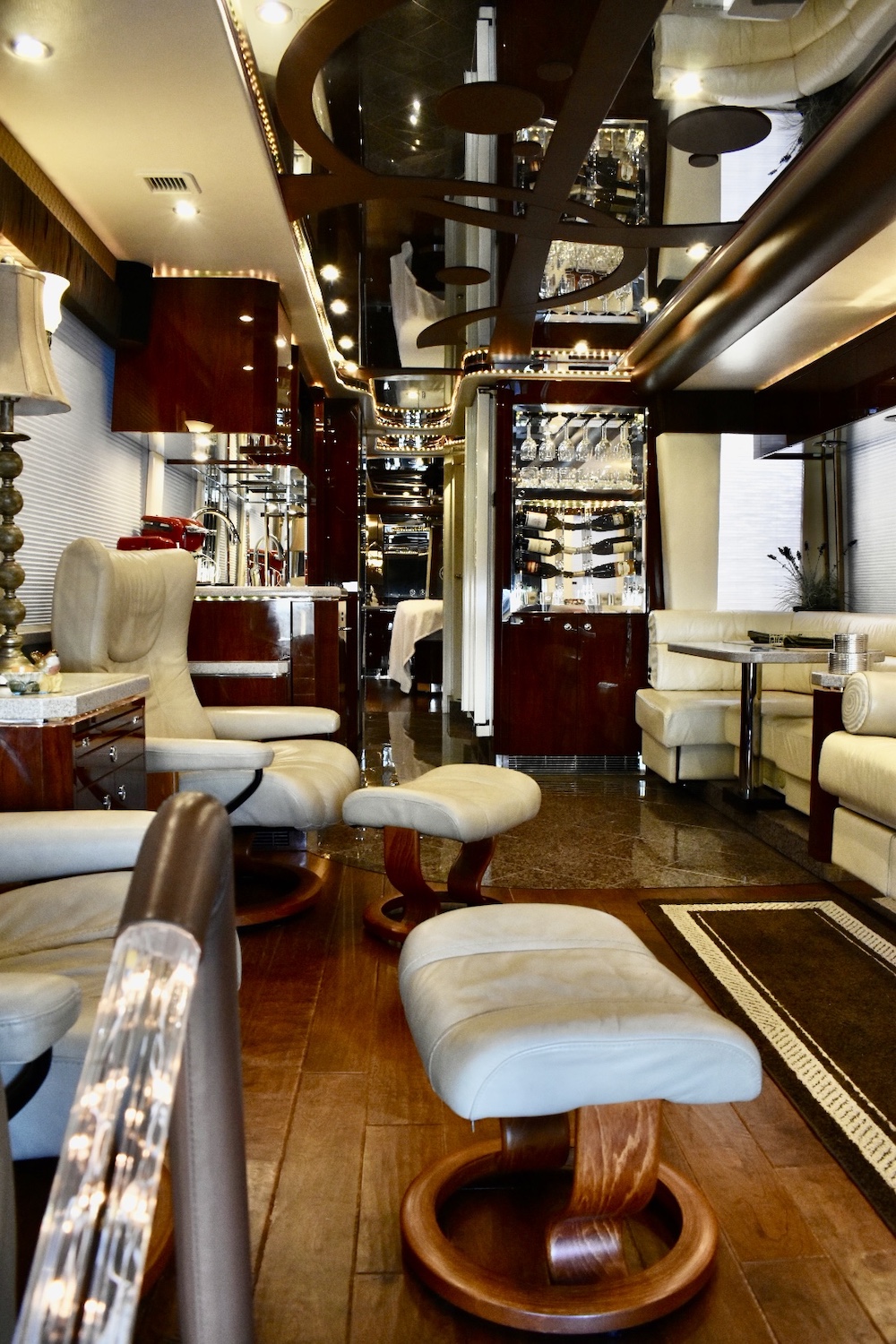 2003 Prevost Featherlite H3-45 For Sale