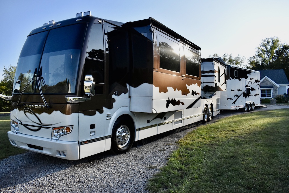 2003 Prevost Featherlite H3-45 For Sale