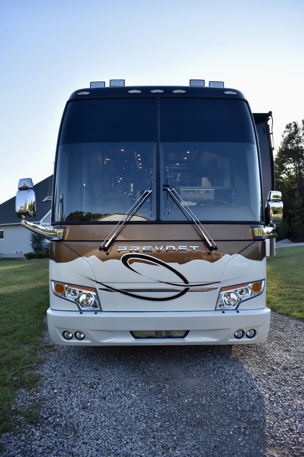 2003 Prevost Featherlite H3-45 For Sale