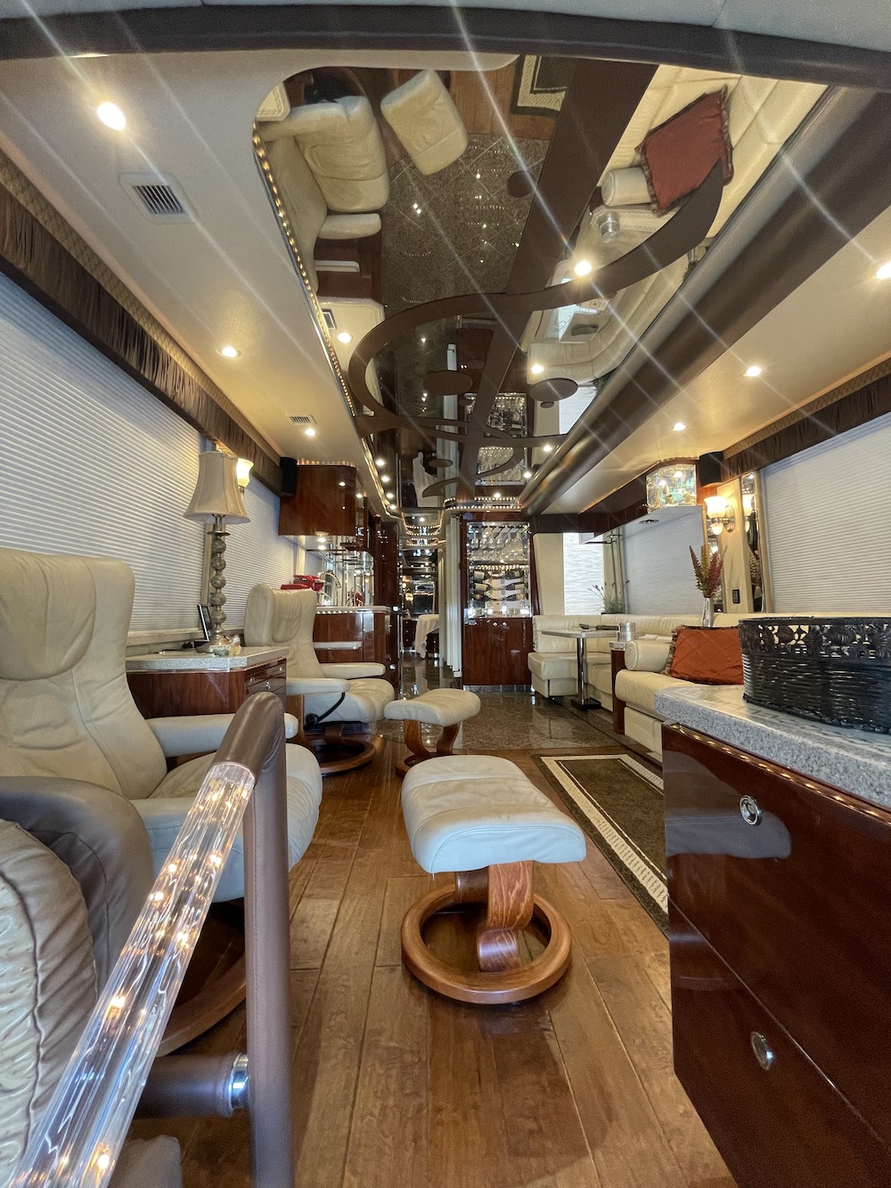 2003 Prevost Featherlite H3-45 For Sale