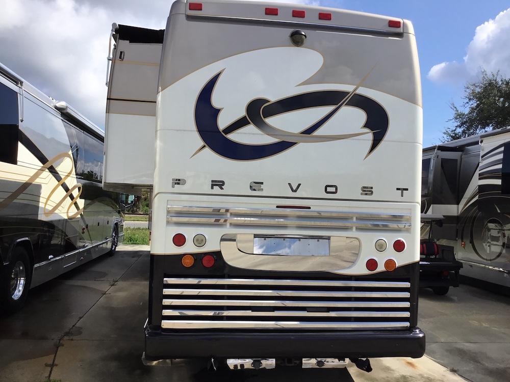 2003 Prevost Featherlite H3-45 For Sale