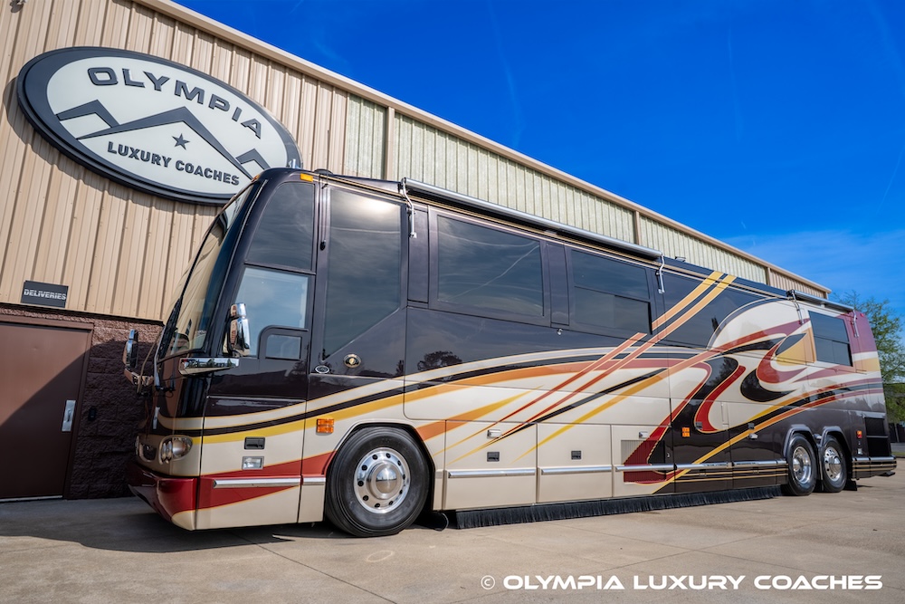 2003 Prevost Featherlite H3-45 For Sale