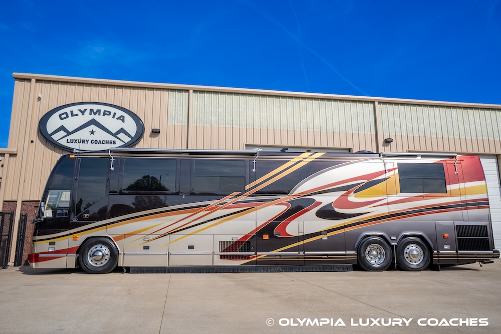 2003 Prevost Featherlite H3-45 For Sale