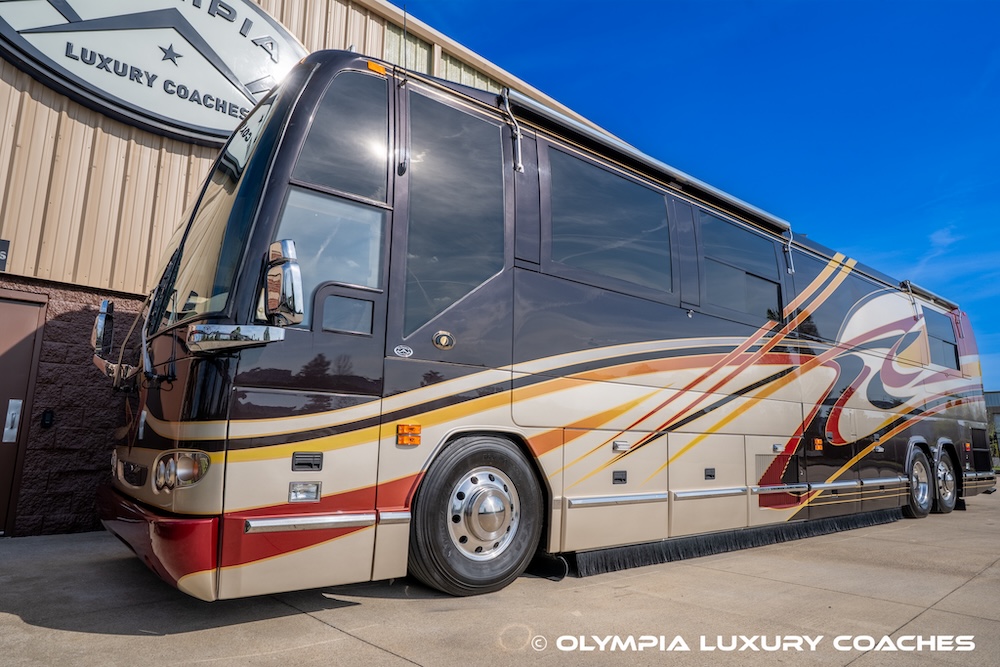 2003 Prevost Featherlite H3-45 For Sale