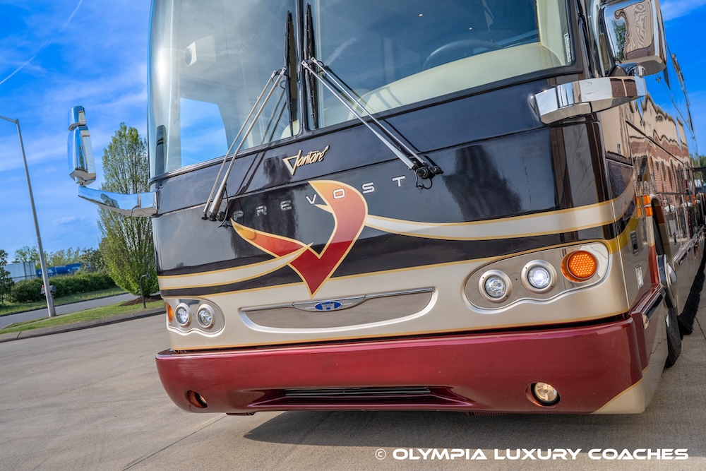 2003 Prevost Featherlite H3-45 For Sale