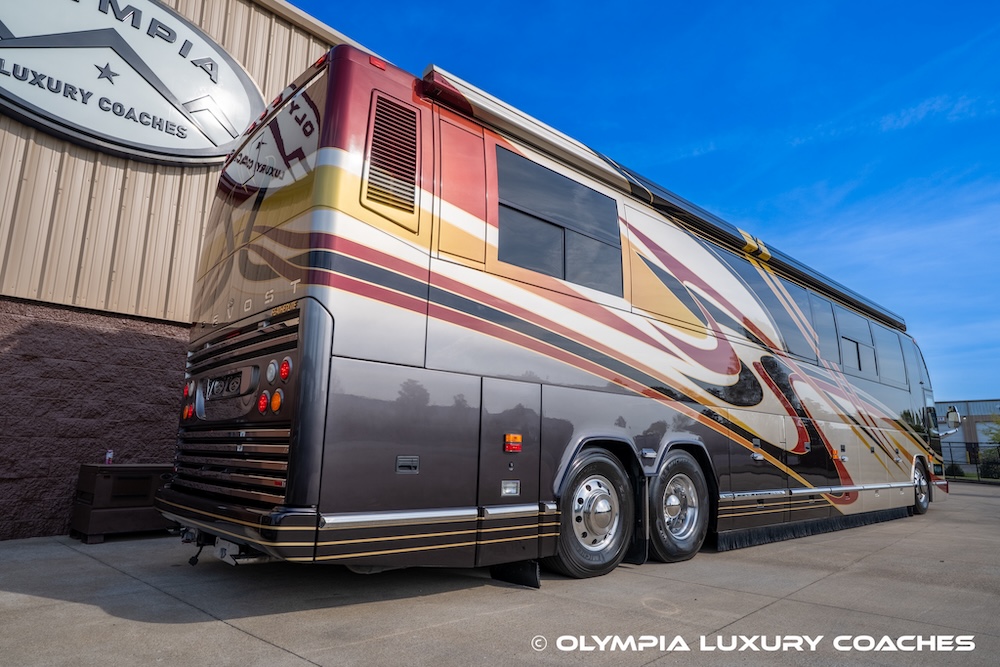 2003 Prevost Featherlite H3-45 For Sale