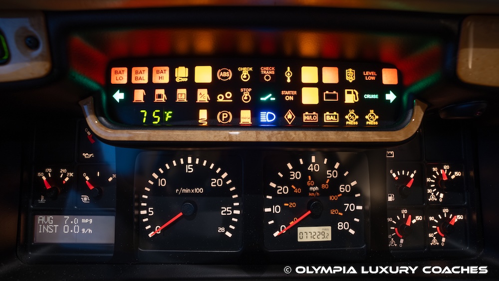 2003 Prevost Featherlite H3-45 For Sale