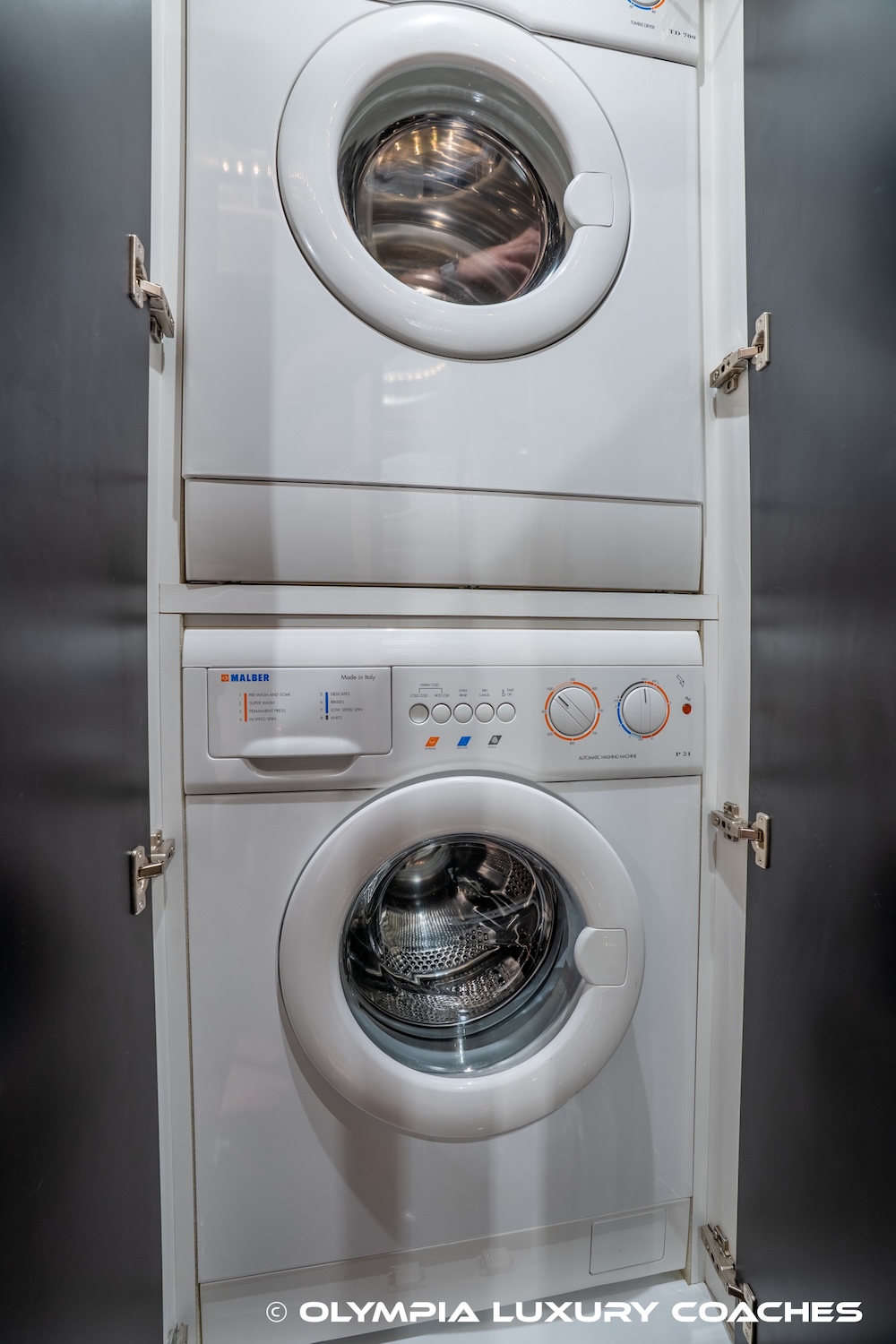 2003 Prevost Featherlite H3-45 For Sale