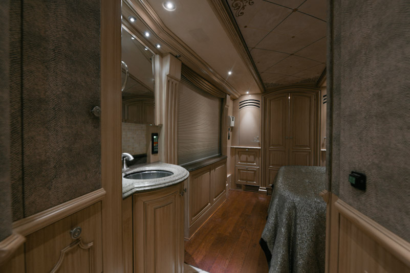 2003 Prevost Liberty H3-45 For Sale