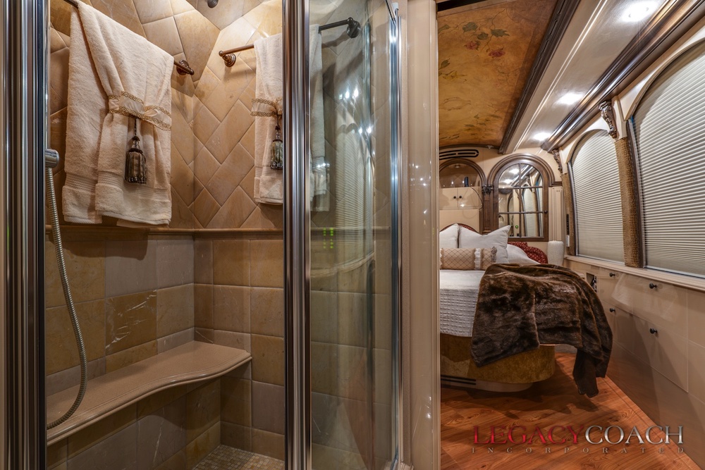 2003 Prevost Liberty XLII For Sale