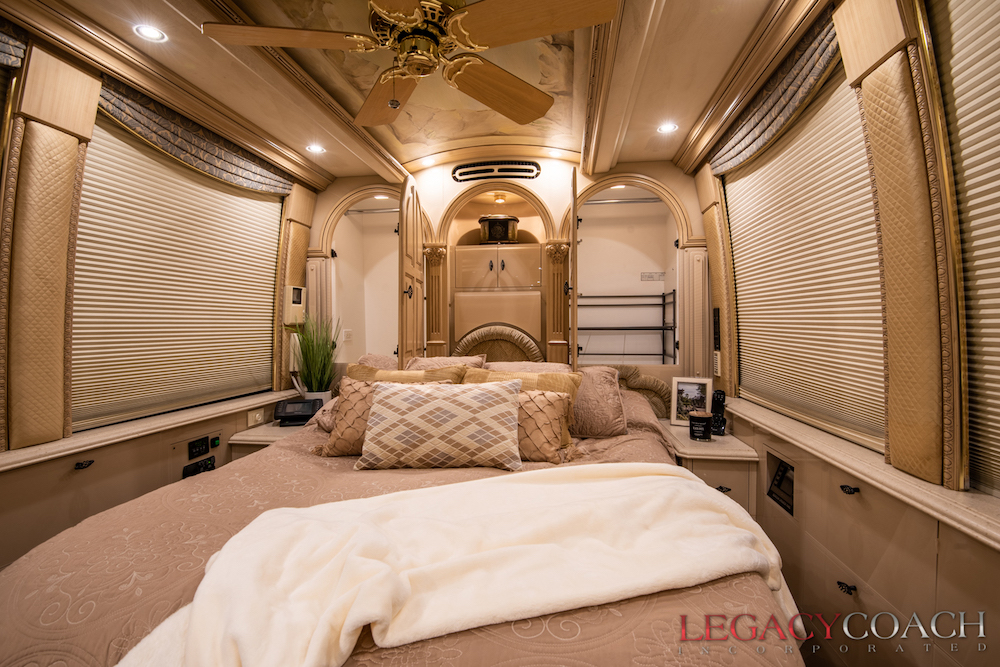 2003 Prevost Liberty XLII For Sale