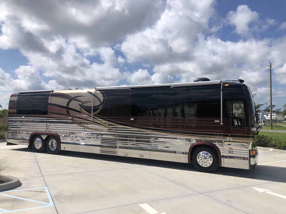 2003 Prevost Liberty XLII For Sale