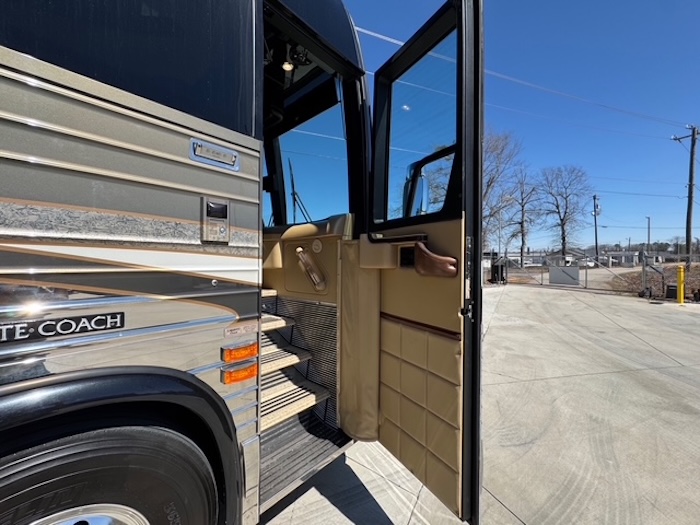 2003 Prevost Liberty XLII For Sale