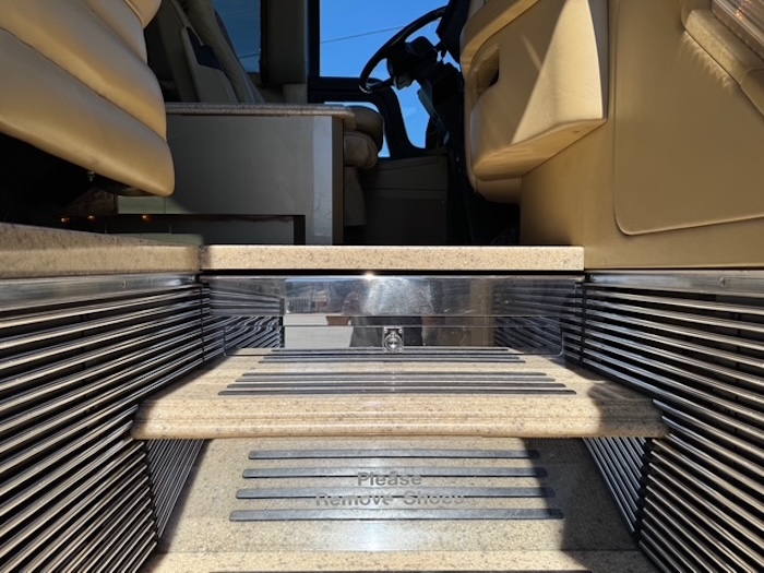 2003 Prevost Liberty XLII For Sale