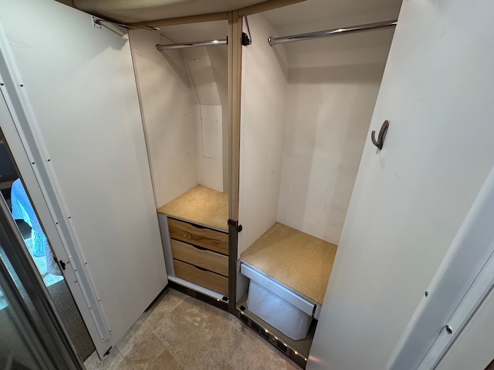 2003 Prevost Liberty XLII For Sale