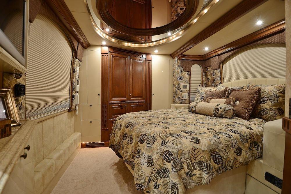 2003 Prevost Liberty XLII For Sale