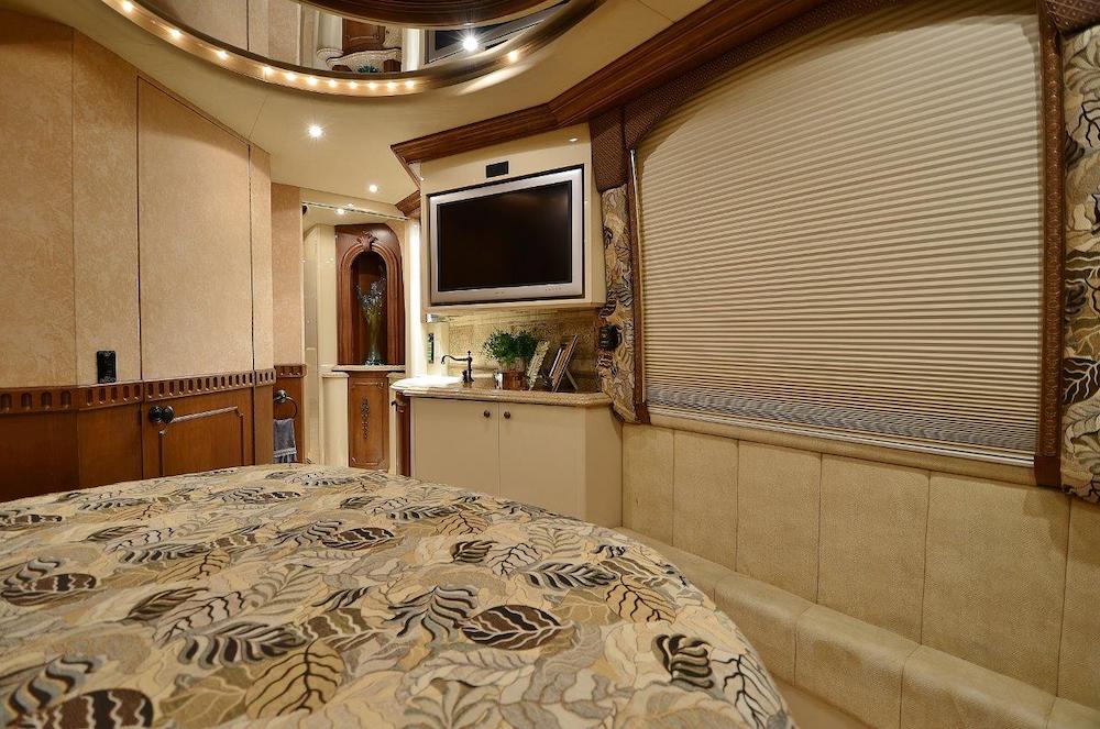 2003 Prevost Liberty XLII For Sale