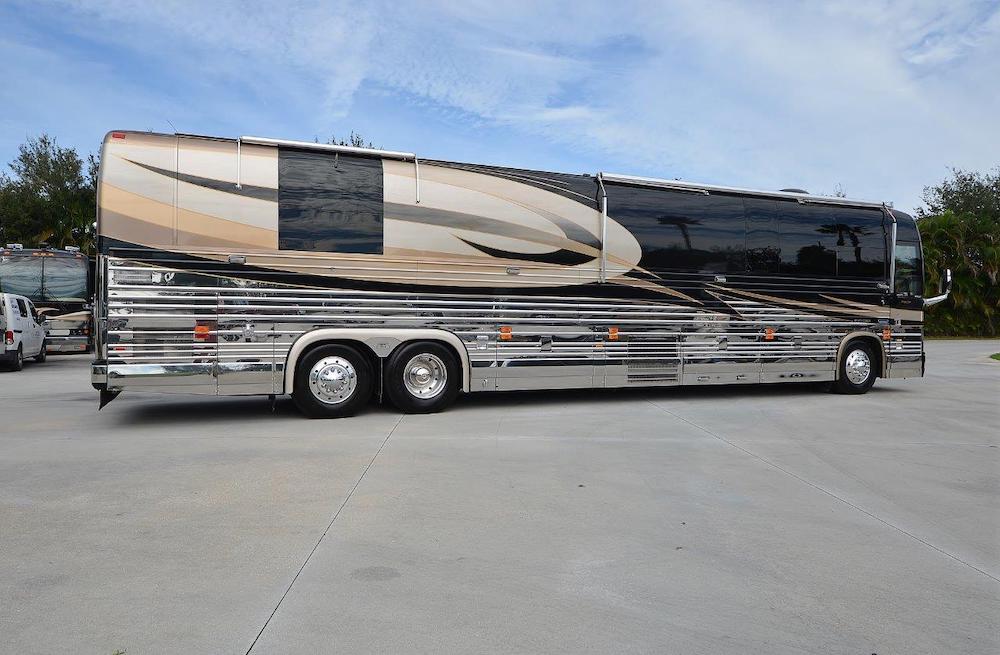 2003 Prevost Liberty XLII For Sale