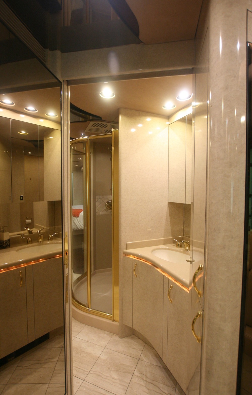2003 Prevost Marathon XLII For Sale
