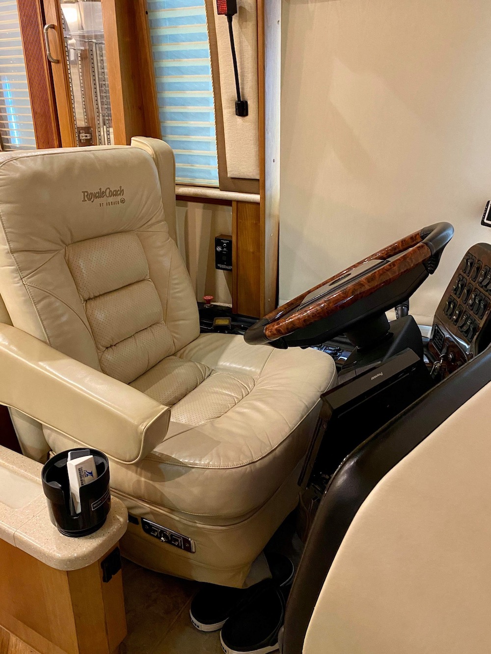 2003 Prevost Royale XLII For Sale