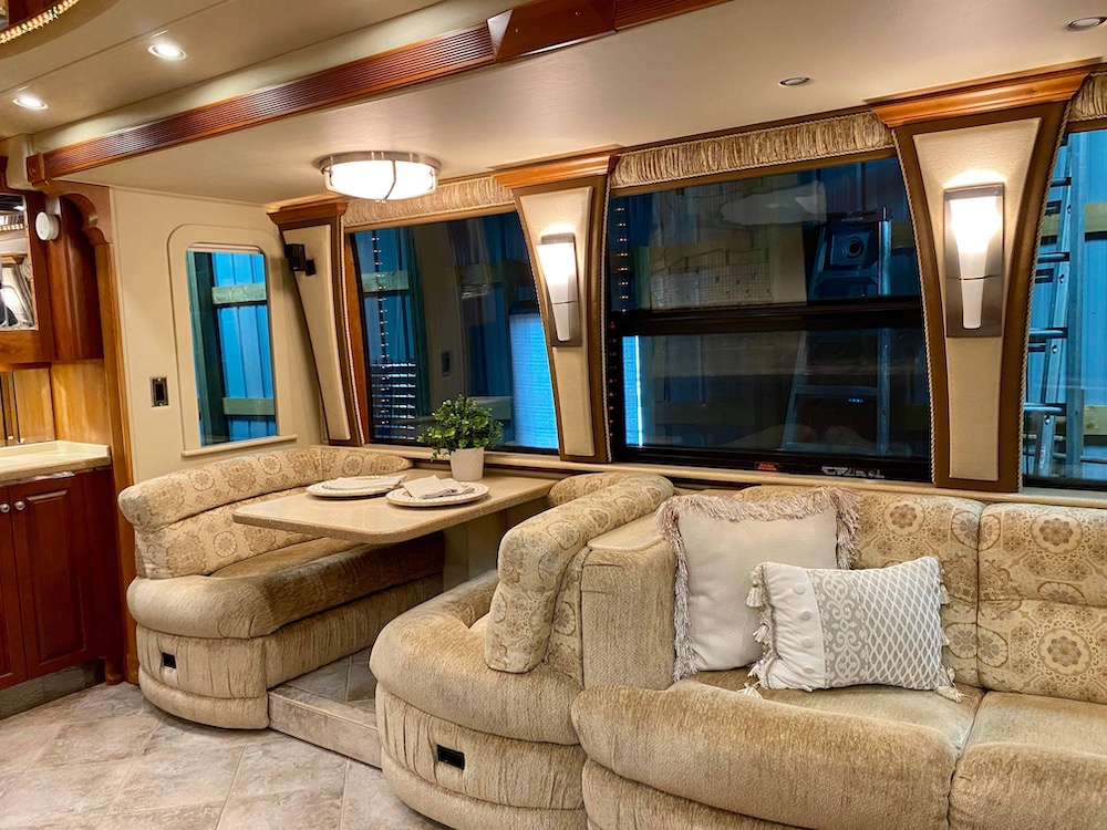 2003 Prevost Royale XLII For Sale