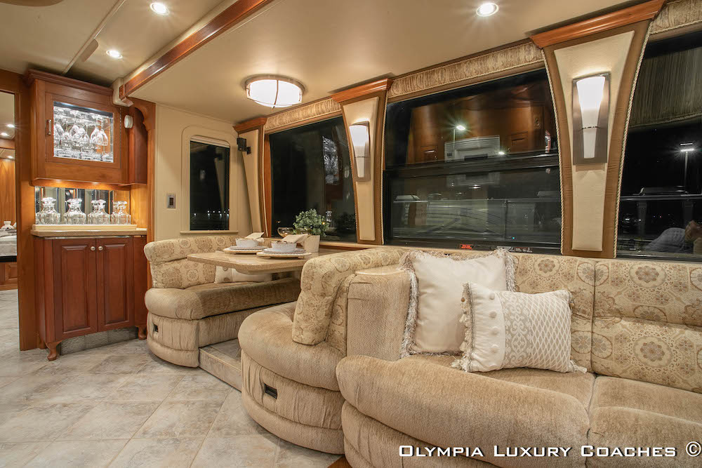 2003 Prevost Royale XLII For Sale