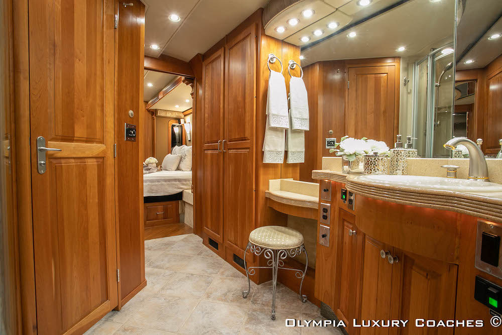 2003 Prevost Royale XLII For Sale