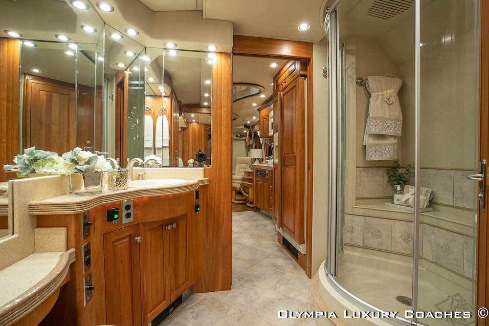 2003 Prevost Royale XLII For Sale