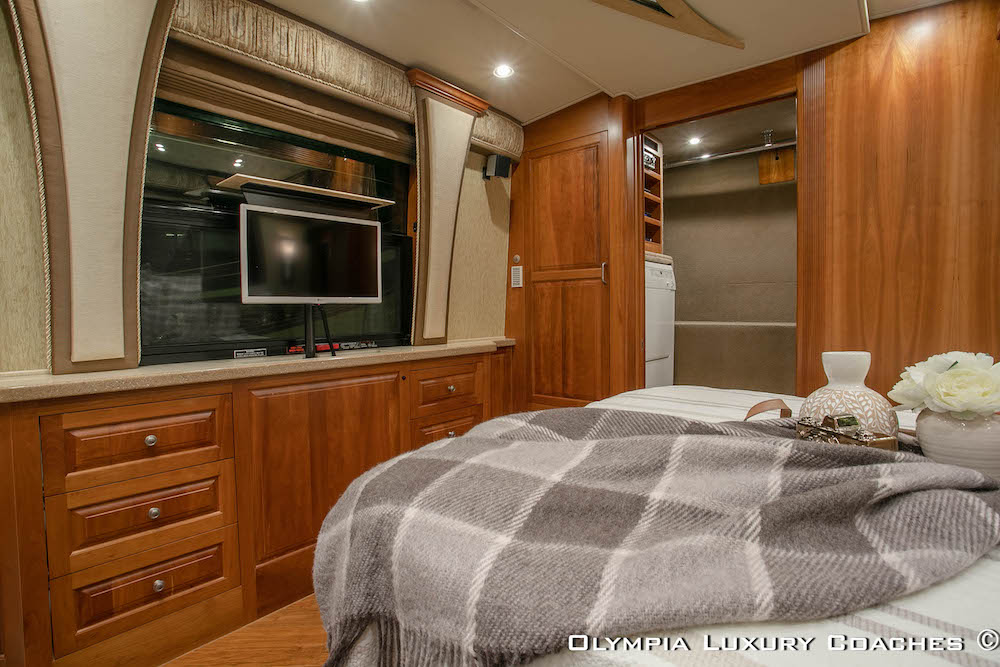 2003 Prevost Royale XLII For Sale