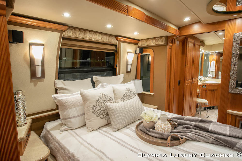 2003 Prevost Royale XLII For Sale