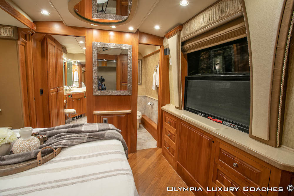 2003 Prevost Royale XLII For Sale