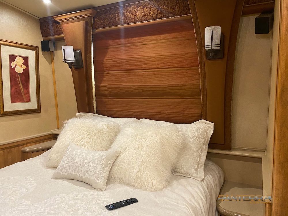 2003 Prevost Royale XLII For Sale