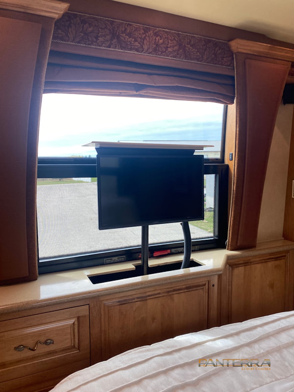 2003 Prevost Royale XLII For Sale