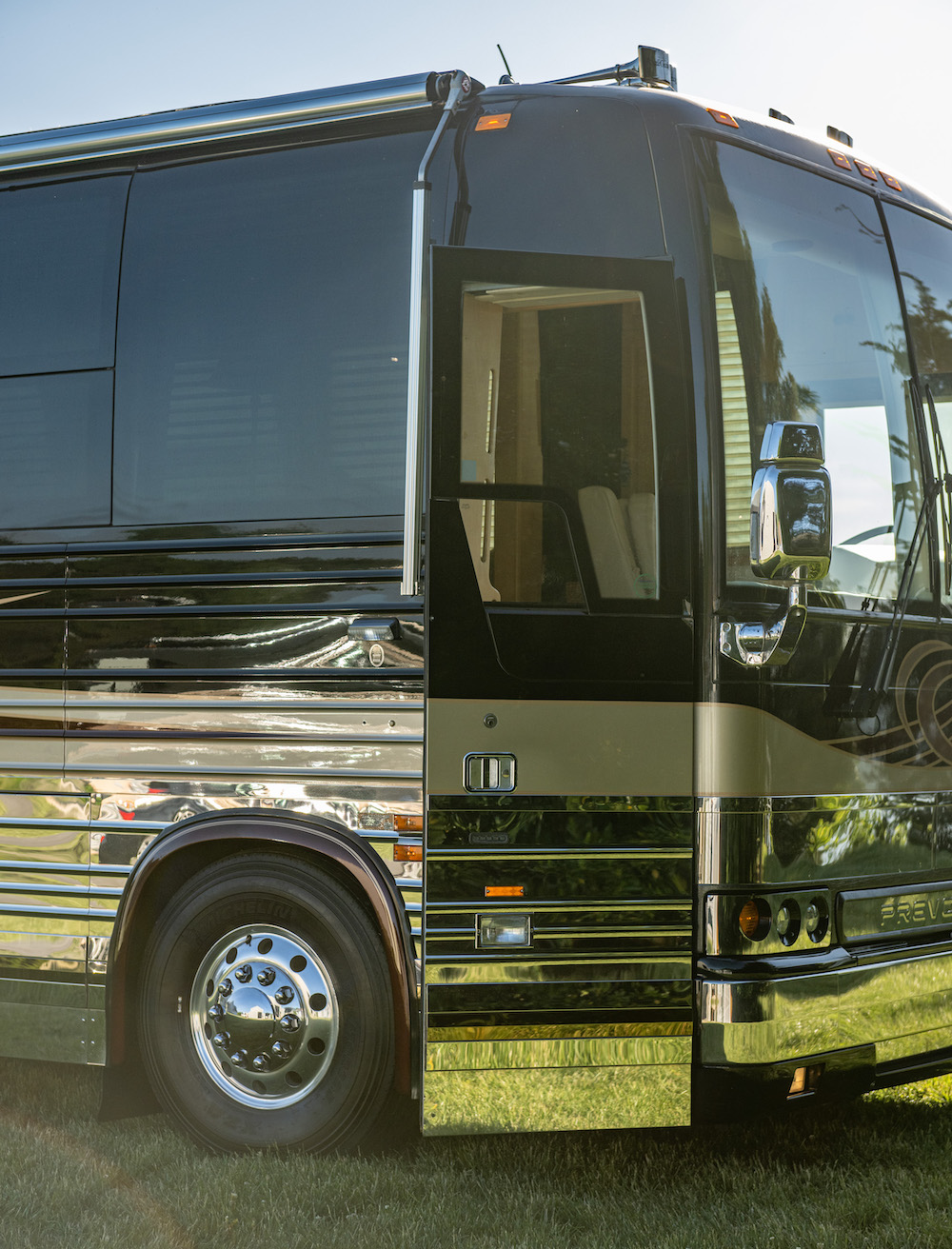 2003 Prevost Royale XLII For Sale