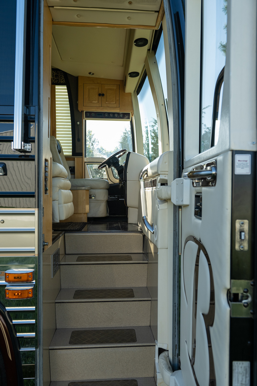 2003 Prevost Royale XLII For Sale