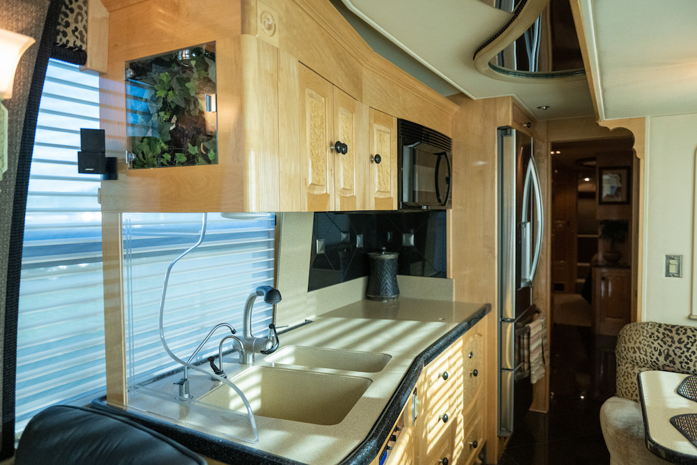 2003 Prevost Royale XLII For Sale