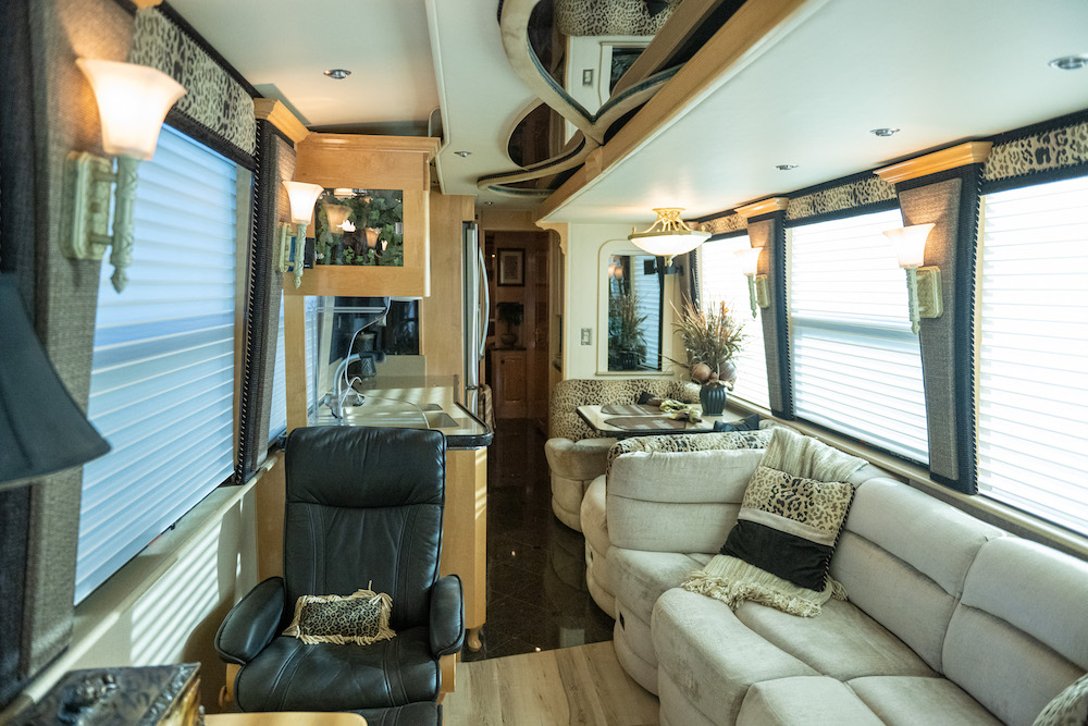 2003 Prevost Royale XLII For Sale