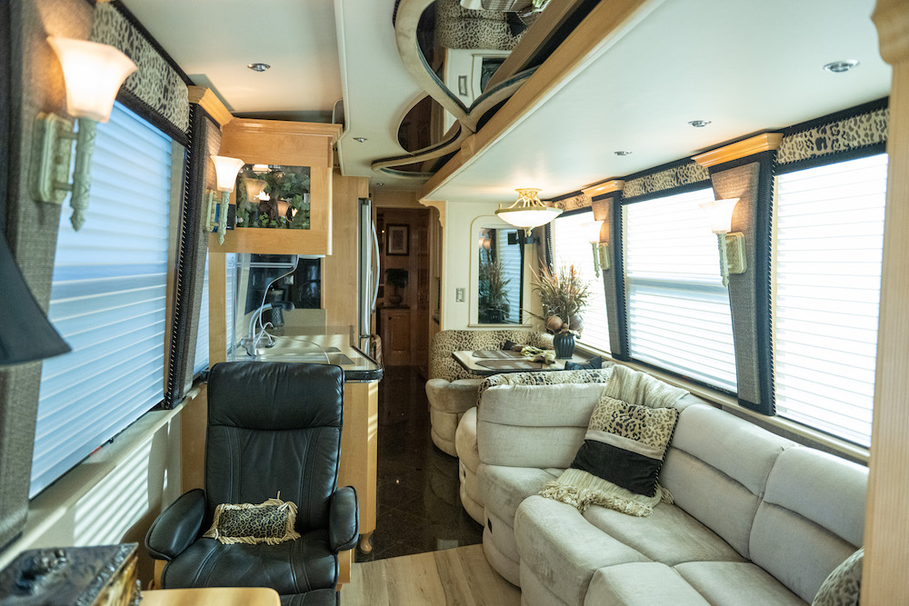 2003 Prevost Royale XLII For Sale